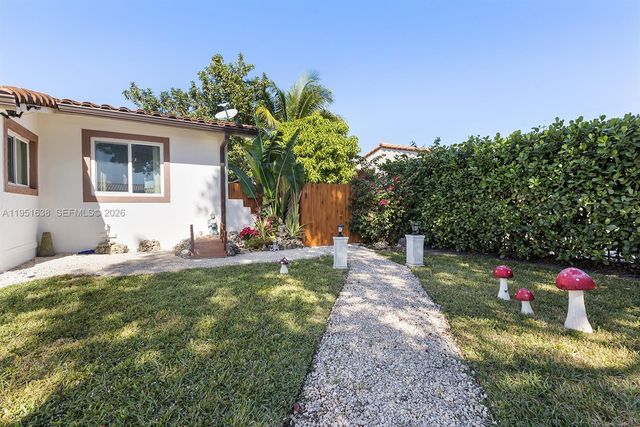 4331 SW 7th St, Miami, FL 33134