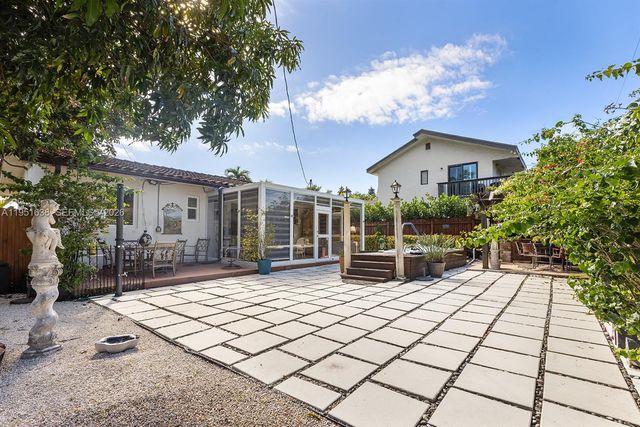 4331 SW 7th St, Miami, FL 33134