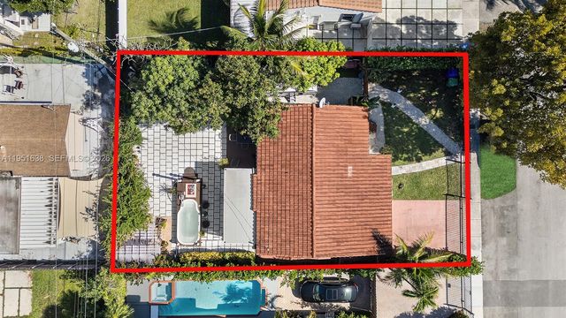4331 SW 7th St, Miami, FL 33134