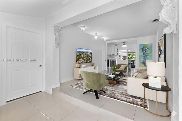 4331 SW 7th St, Miami, FL 33134