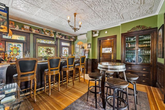 41 Pleasant Street, Woodstock, VT 05091