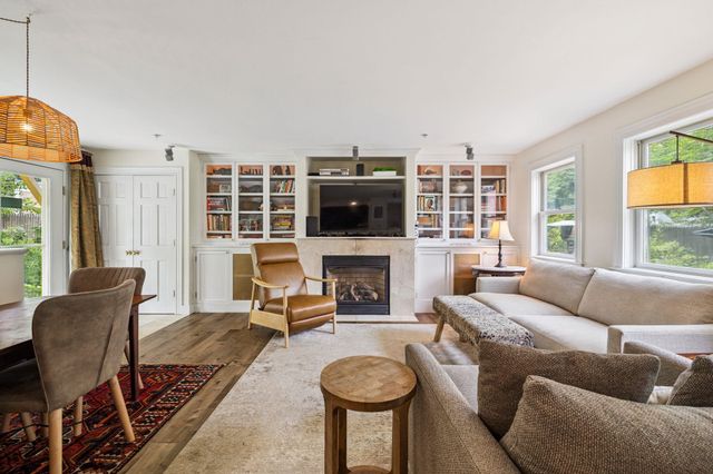 41 Pleasant Street, Woodstock, VT 05091