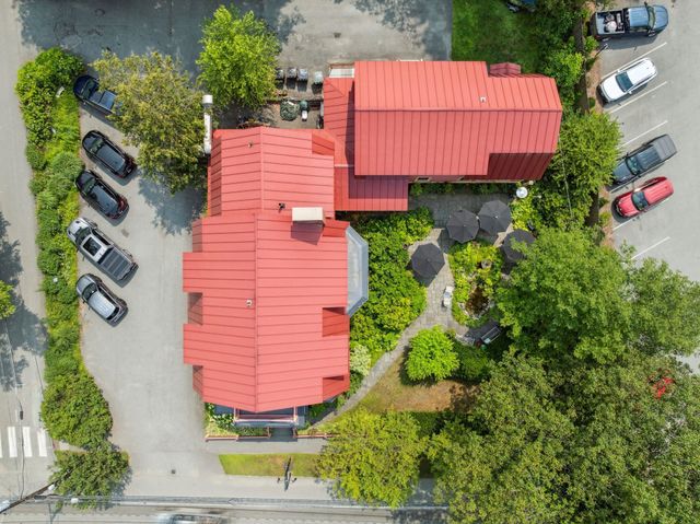 41 Pleasant Street, Woodstock, VT 05091