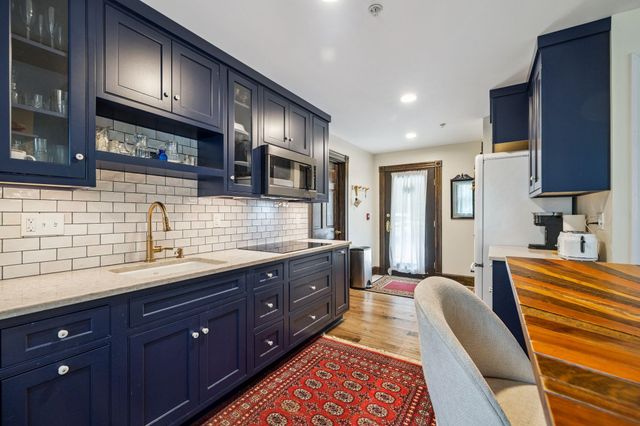 41 Pleasant Street, Woodstock, VT 05091