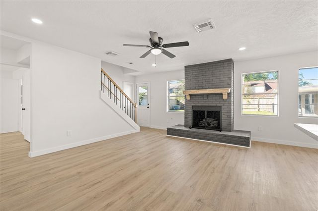 4106 Clovernook Lane, Seabrook, TX 77586