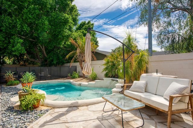 625 W OCOTILLO Road, Phoenix, AZ 85013