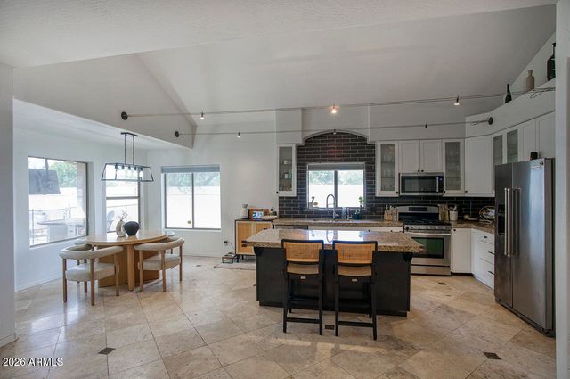 625 W OCOTILLO Road, Phoenix, AZ 85013