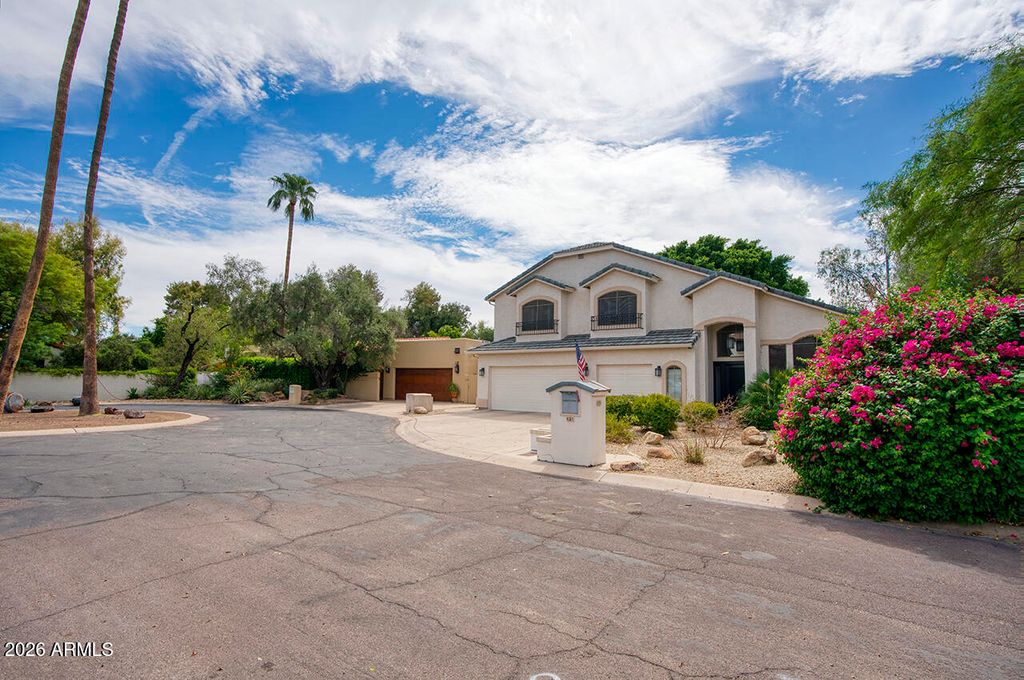 625 W OCOTILLO Road, Phoenix, AZ 85013 — photo 2