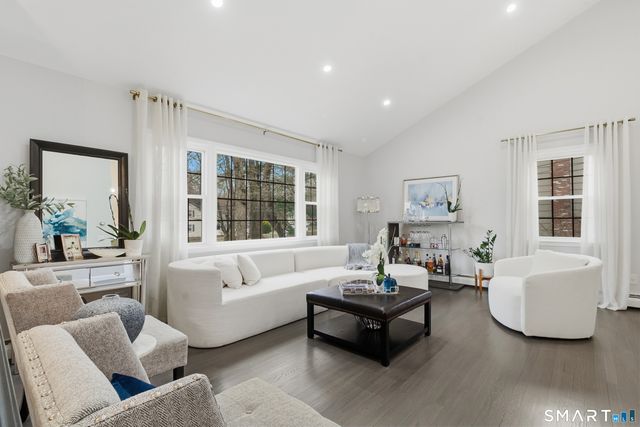 5 Nyselius Place, Stamford, CT 06905