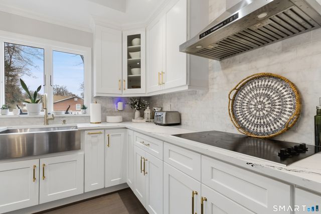 5 Nyselius Place, Stamford, CT 06905