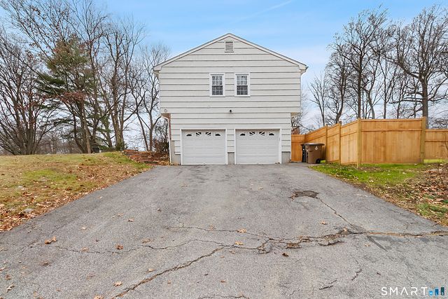 5 Nyselius Place, Stamford, CT 06905