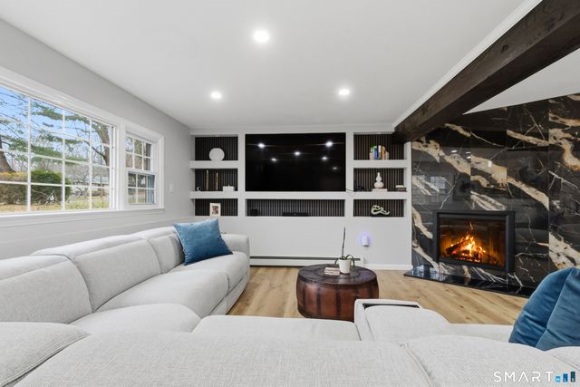 5 Nyselius Place, Stamford, CT 06905
