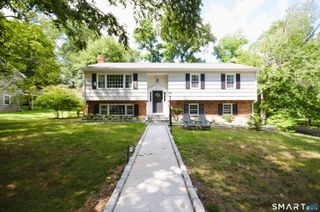 5 Nyselius Place, Stamford, CT 06905