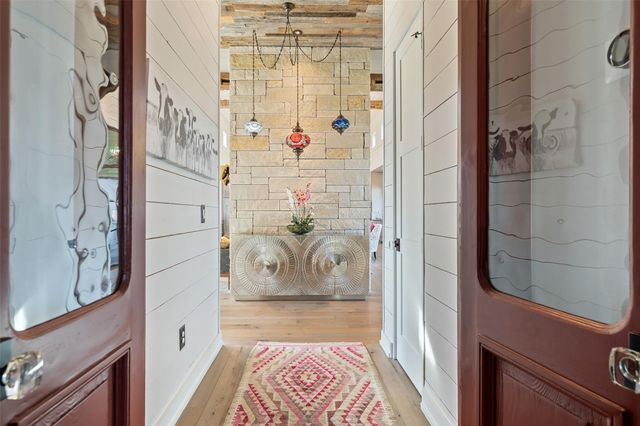 510 Blanco River Ranch RD, San Marcos, TX 78666