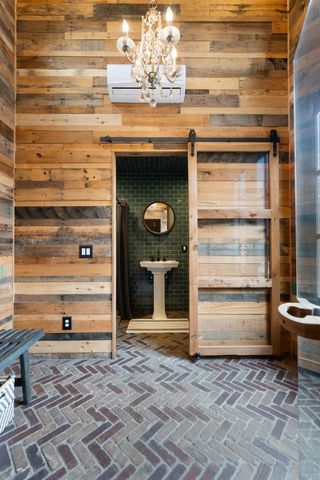 510 Blanco River Ranch RD, San Marcos, TX 78666