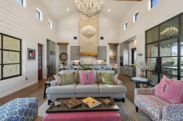 510 Blanco River Ranch RD, San Marcos, TX 78666