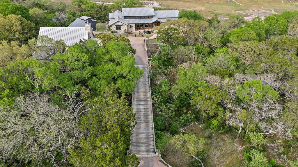 510 Blanco River Ranch RD, San Marcos, TX 78666