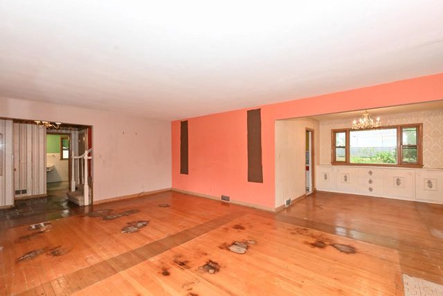 2020 Menomonee River PARKWAY, Wauwatosa, WI 53226