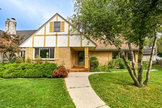 2020 Menomonee River PARKWAY, Wauwatosa, WI 53226