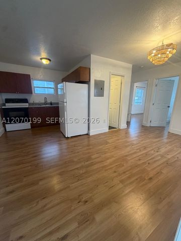 127 NW 47th Ter 2, Miami, FL 33127