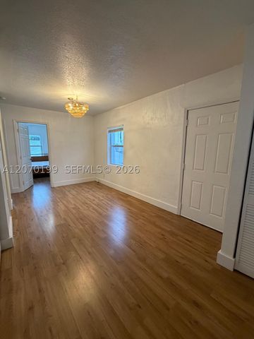 127 NW 47th Ter 2, Miami, FL 33127