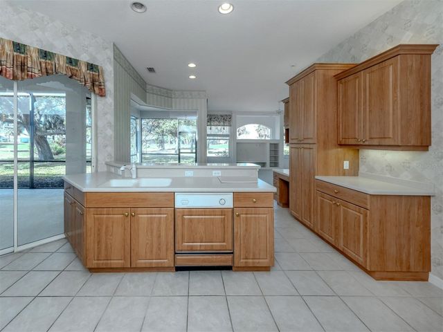 2139 CALUSA LAKES BOULEVARD, Nokomis, FL 34275