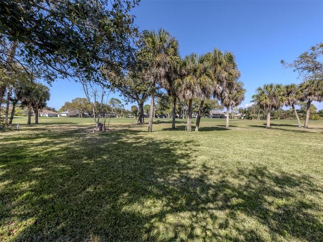 2139 CALUSA LAKES BOULEVARD, Nokomis, FL 34275