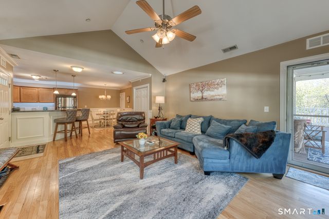 95 South Ridge Lane E201, Berlin, CT 06037