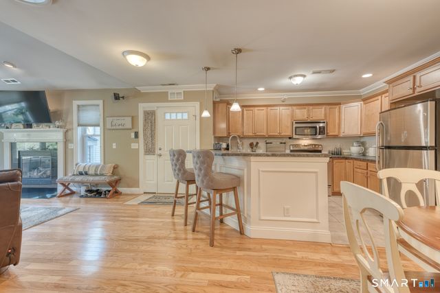 95 South Ridge Lane E201, Berlin, CT 06037