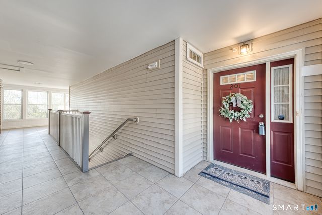 95 South Ridge Lane E201, Berlin, CT 06037