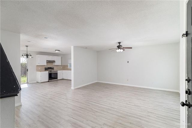 3425 W Ozark Avenue, Mcallen, TX 78504