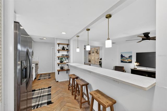 1209 E CRENSHAW STREET, Tampa, FL 33604