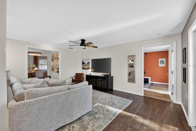 1209 E CRENSHAW STREET, Tampa, FL 33604