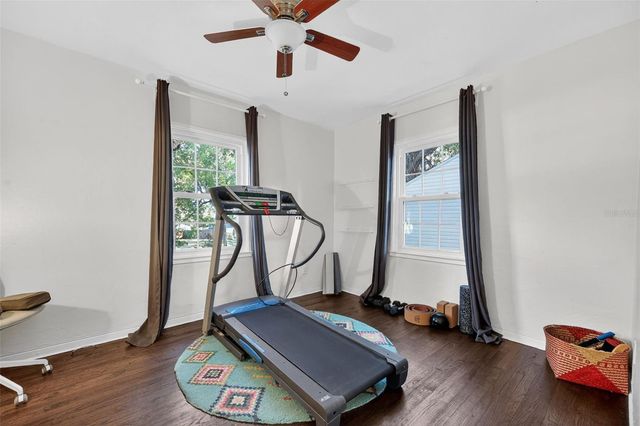 1209 E CRENSHAW STREET, Tampa, FL 33604