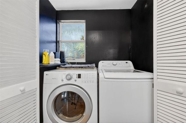 1209 E CRENSHAW STREET, Tampa, FL 33604