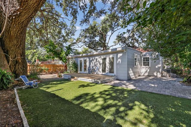 1209 E CRENSHAW STREET, Tampa, FL 33604