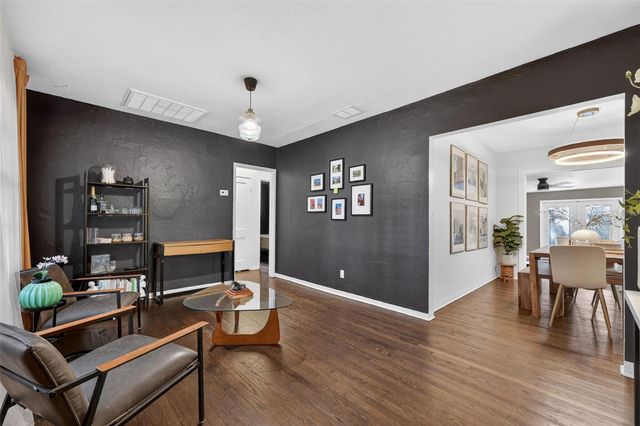 1209 E CRENSHAW STREET, Tampa, FL 33604