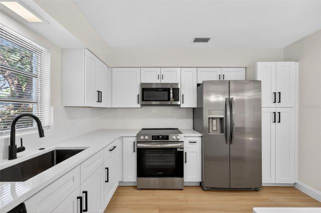 1209 E CRENSHAW STREET, Tampa, FL 33604