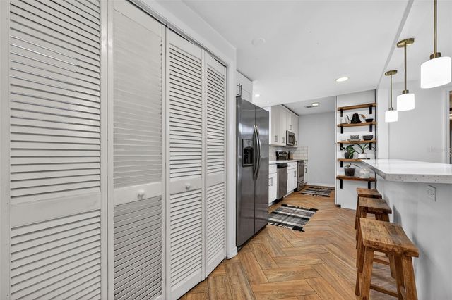 1209 E CRENSHAW STREET, Tampa, FL 33604