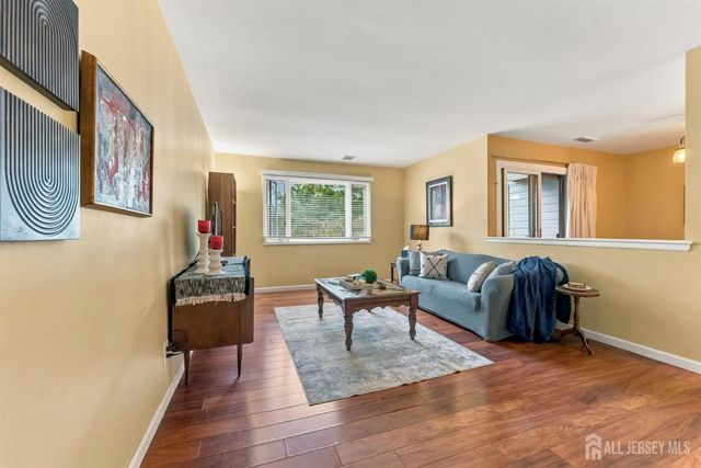 2214 Sayre Drive, Plainsboro, NJ 08540