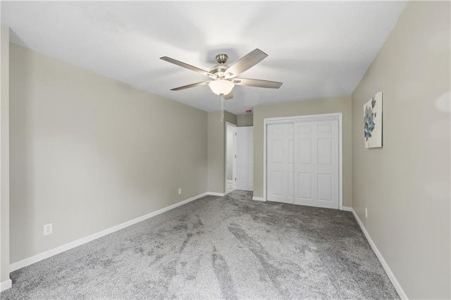 2526 Queen Ridge Drive, Independence, MO 64055