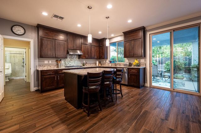 1965 Newark Way, Lincoln, CA 95648