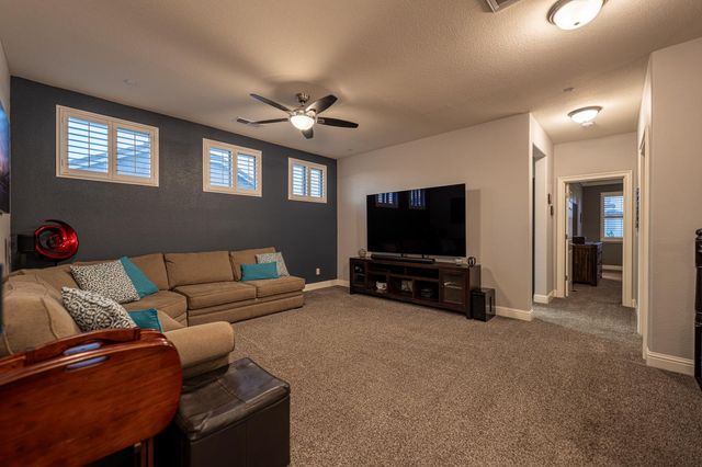 1965 Newark Way, Lincoln, CA 95648