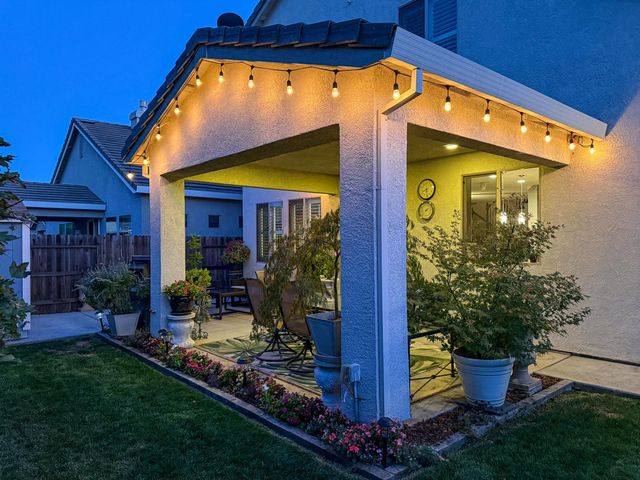 1965 Newark Way, Lincoln, CA 95648