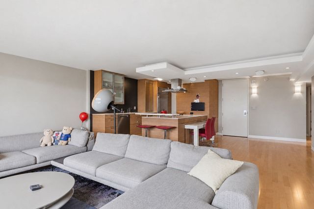 180 Beacon Street 15A, Boston, MA 02116