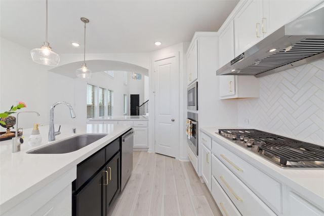 925 Crystal Bend Lane, Katy, TX 77493