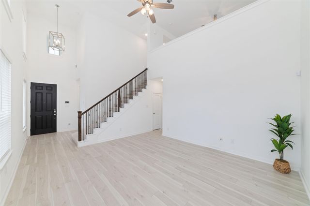 925 Crystal Bend Lane, Katy, TX 77493