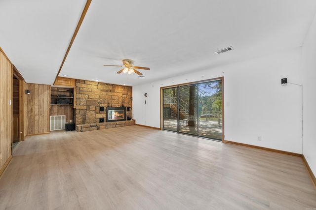 208 Southshore Drive, Hot Springs, AR 71913