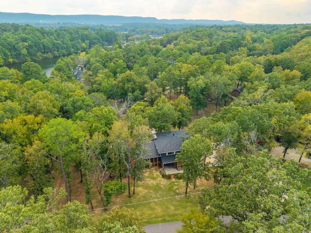 208 Southshore Drive, Hot Springs, AR 71913