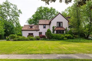 550 Winton Road South, Brighton, NY 14618